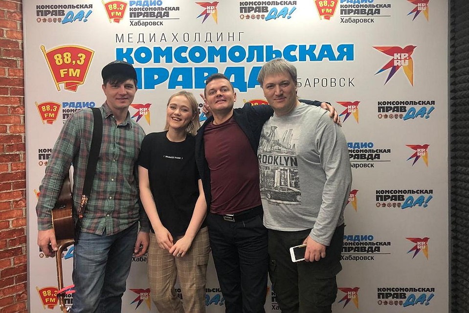 VITA признается, что никогда не смогла бы так сидеть в офисе. Для нее это будто тюрьма, в которой тебя полностью лишают той самой свободы творческого человека. Фото: Ульяна КОСКИНА