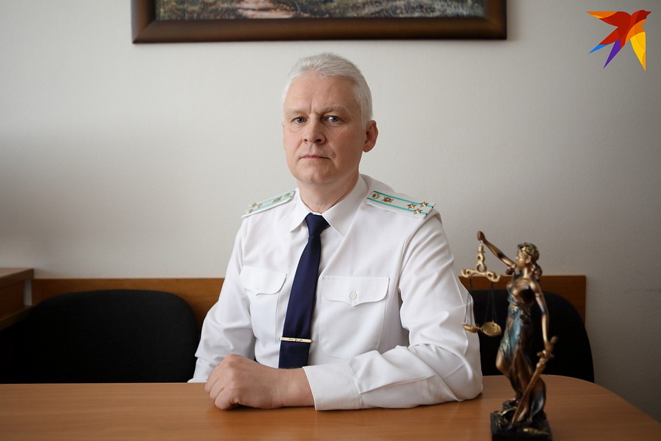 Вопрос обнародования деклараций чиновников не вошел в законопроект, но обсуждается Фото: Святослав ЗОРКИЙ