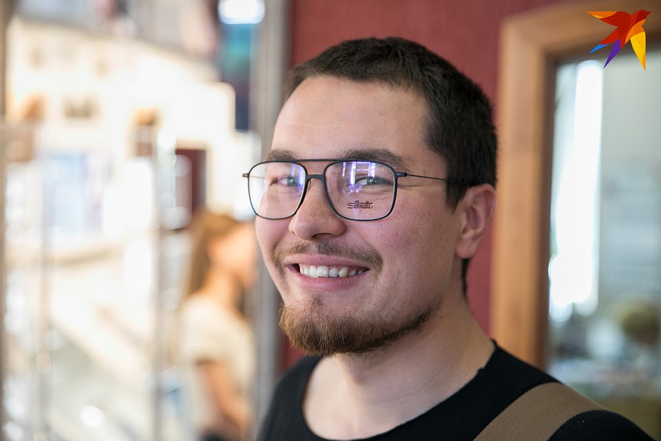 Эта пара идеально подходит Никите по мнению стилиста. Фото: Павел МАРТИНЧИК