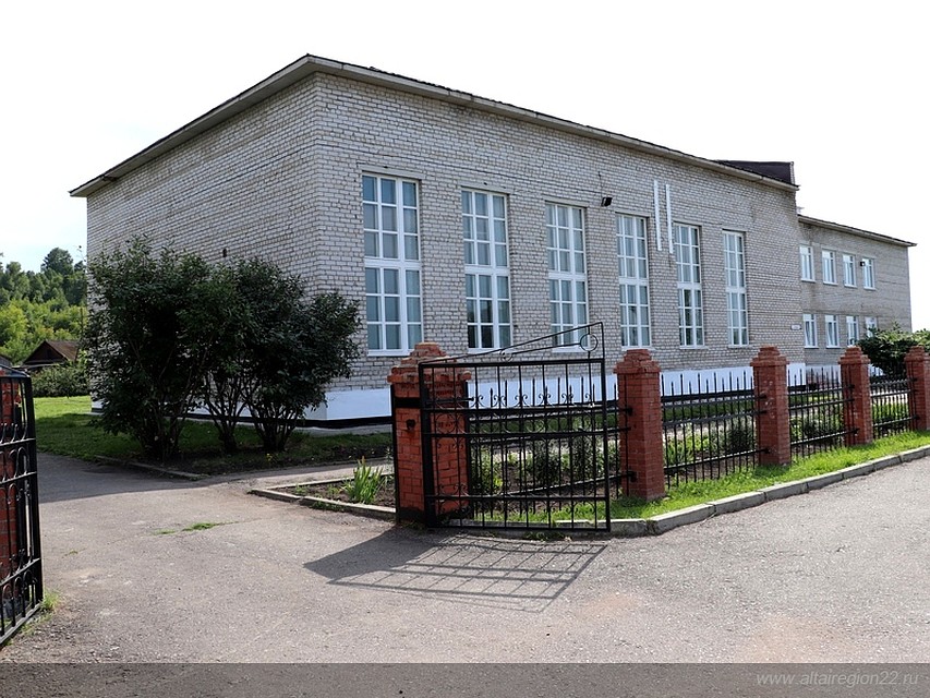 Три миллиона выделили власти Алтайского края на ремонт школы. Фото: пресс-службы правительства Алтайского края