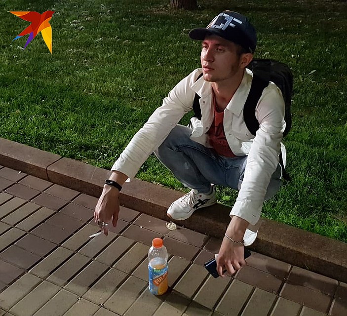 В Москве задержали приезжего, который угощал прохожих газировкой с психотропами и грабил их Фото: Предоставлено очевидцем