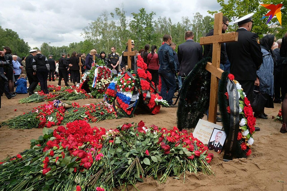 Церемония прощания длилась несколько часов Фото: Артем КИЛЬКИН