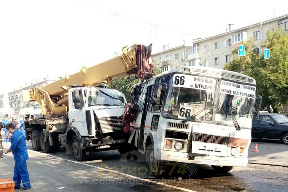 Сильнее всего досталось маршрутке №66. Фото: СОЦСЕТИ