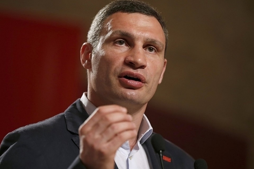 Еще пять лет назад жители столицы единодушно голосовали за любимого спортсмена Фото: REUTERS
