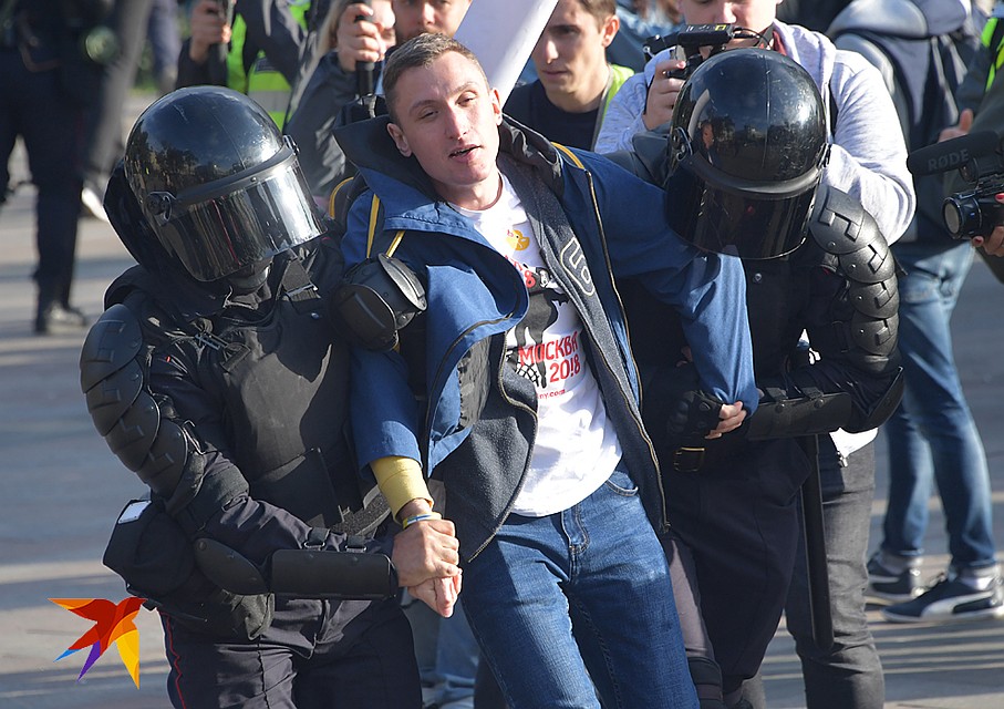 Организаторы митинга призвали участников стать очередными «жертвами» на несогласованных акциях Фото: Владимир ВЕЛЕНГУРИН
