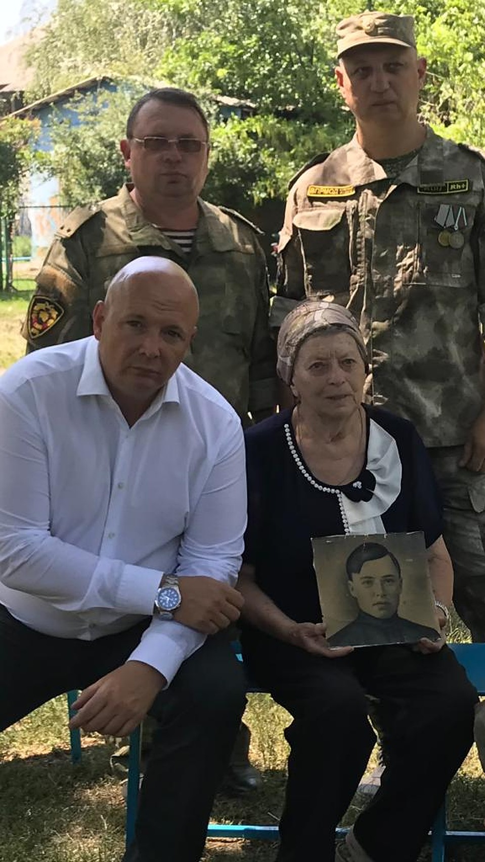 Поисковикам удалось выяснить имена некоторых погибших, среди них - отец Антонины Сериковой. Фото: "Миус-фронт"