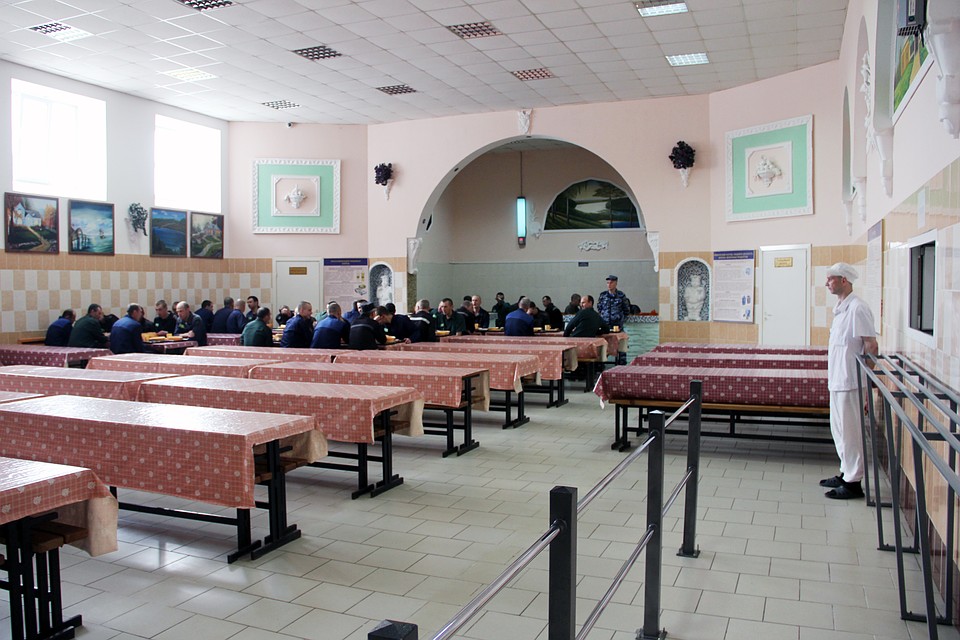 Столовая в ИК-5 Фото: Елена Масленникова