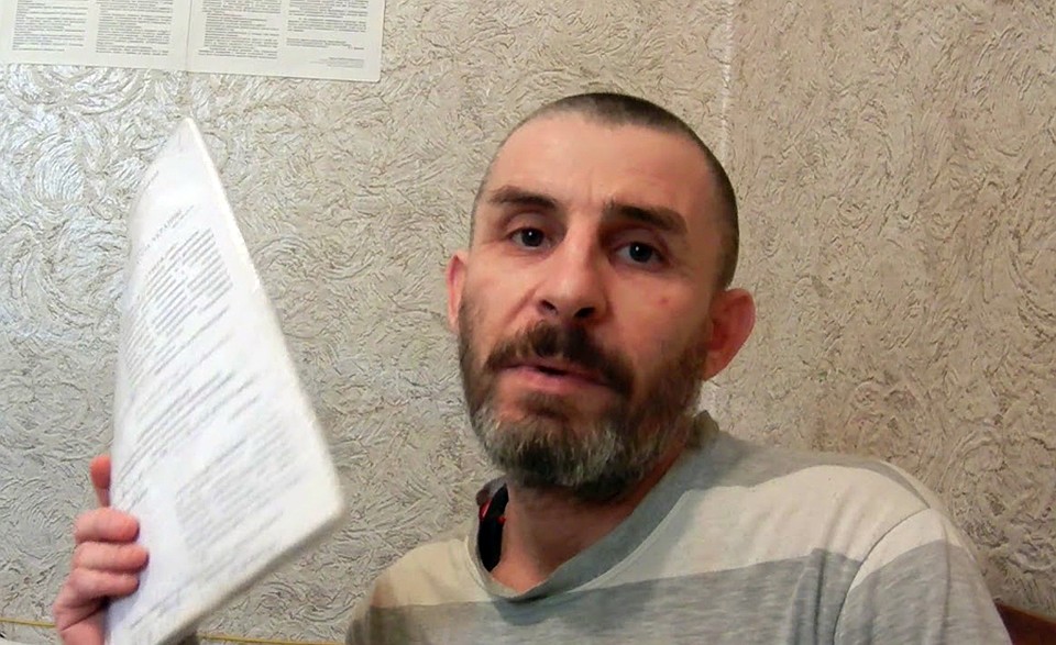 А еще, по непонятным причинам, в последний момент из обмена был выведен бывший танкист ополчения ДНР Руслан Гаджиев