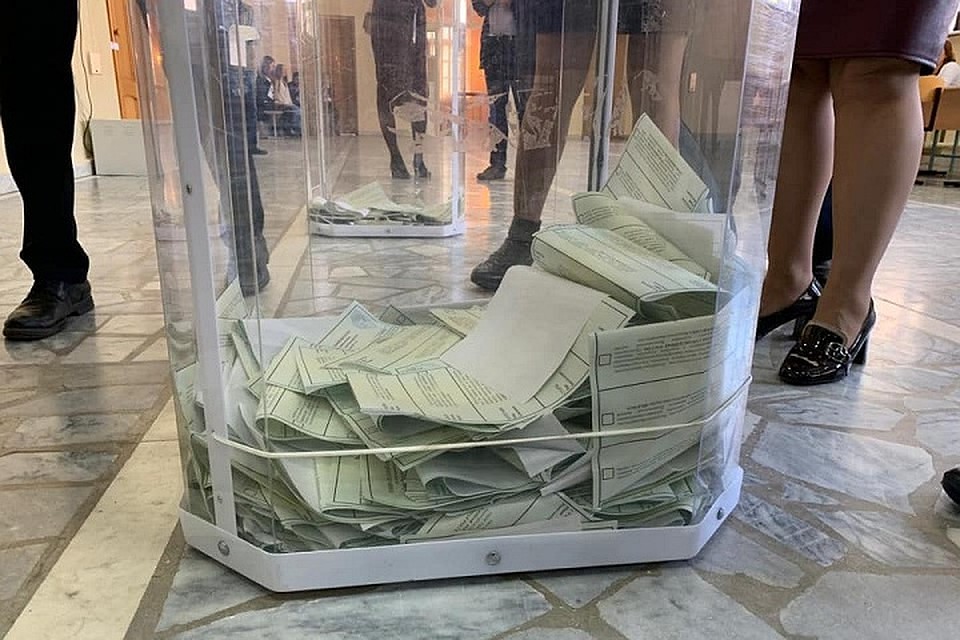 С предполагаемым вбросом бюллетеней на участке в Орджоникидзевском районе Уфы будут разбираться в ЦИК республики