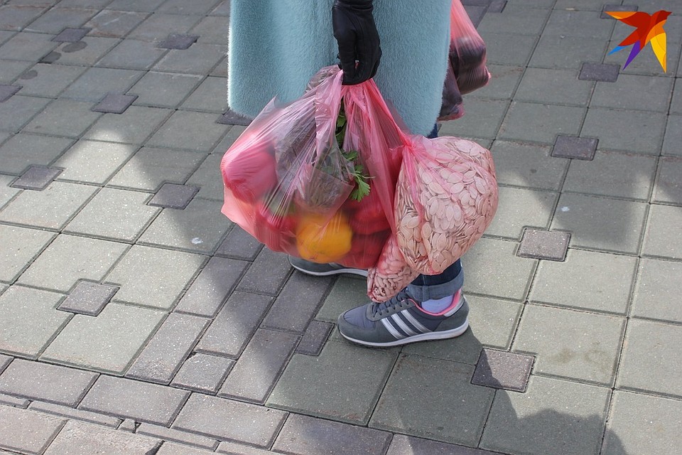 Белоруски привыкли покупать продукты на всю семью. Фото: Таисия ЧЕРНУХО