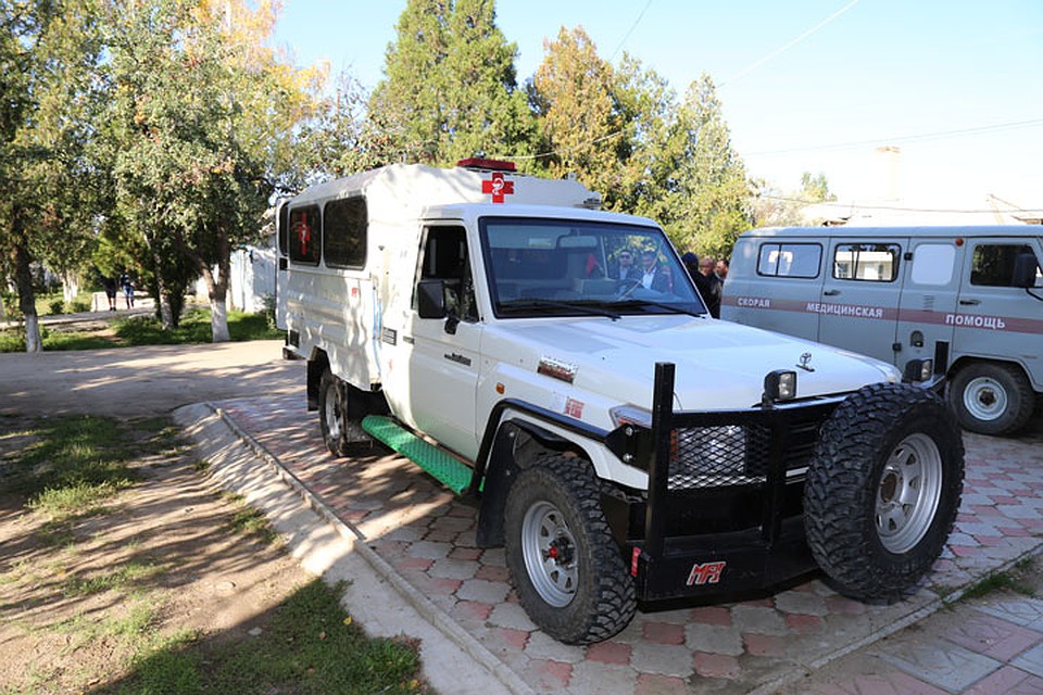 Эту машину скорой помощи больнице четыре года назад подарил «Кумтор». Автомобиль всегда на ходу - за его техническим состоянием компания следит сама. Фото: Евгений Печурин