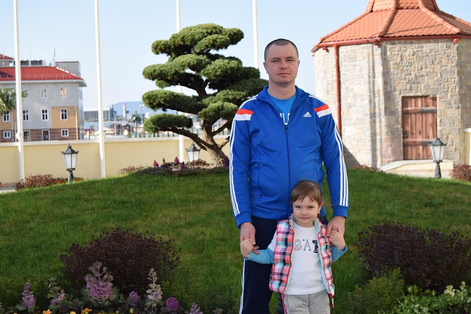 Одному из полицейских - Дмитрию Ризелю - из полицейских было всего 32 года Фото: Личная страничка героя публикации в соцсети
