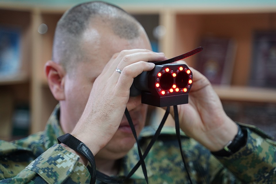 Тот самый «Оптик-2», с помощью которого нашли камеру, заснявшую педофила Фото: Светлана МАКОВЕЕВА
