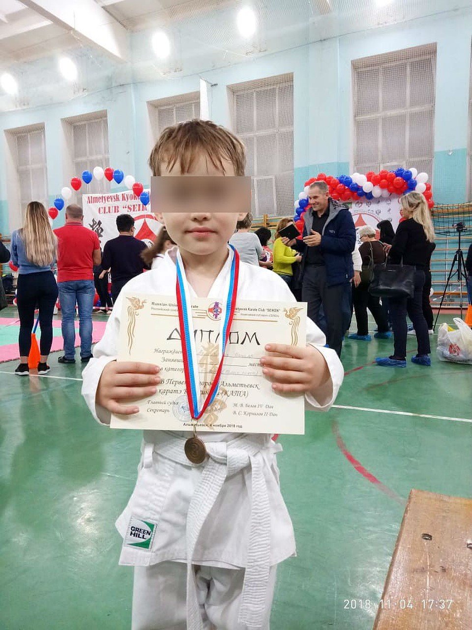 Мальчик занимается спортом Фото: из личного архива героя публикации.