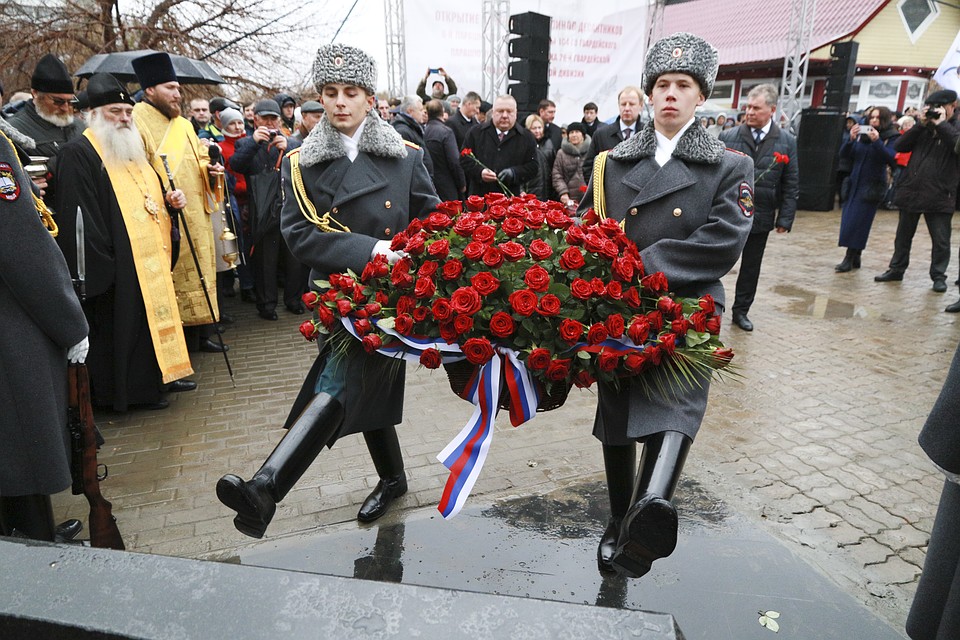 Аллея Героев в Барнауле Фото: Олег УКЛАДОВ