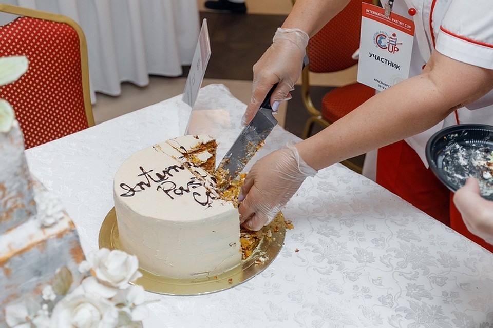 Простое снаружи, но безумно вкусное внутри. Фото: International Pastry Cup