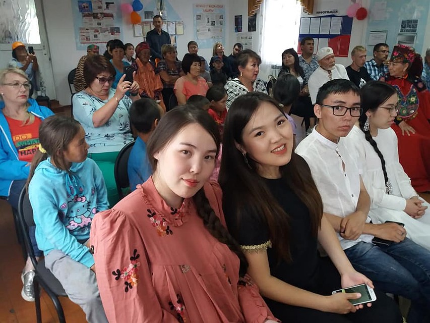 Молодые поэты из Якутии в гостях у литераторов Хакасии. Фото: facebook.com/Хакасфильм
