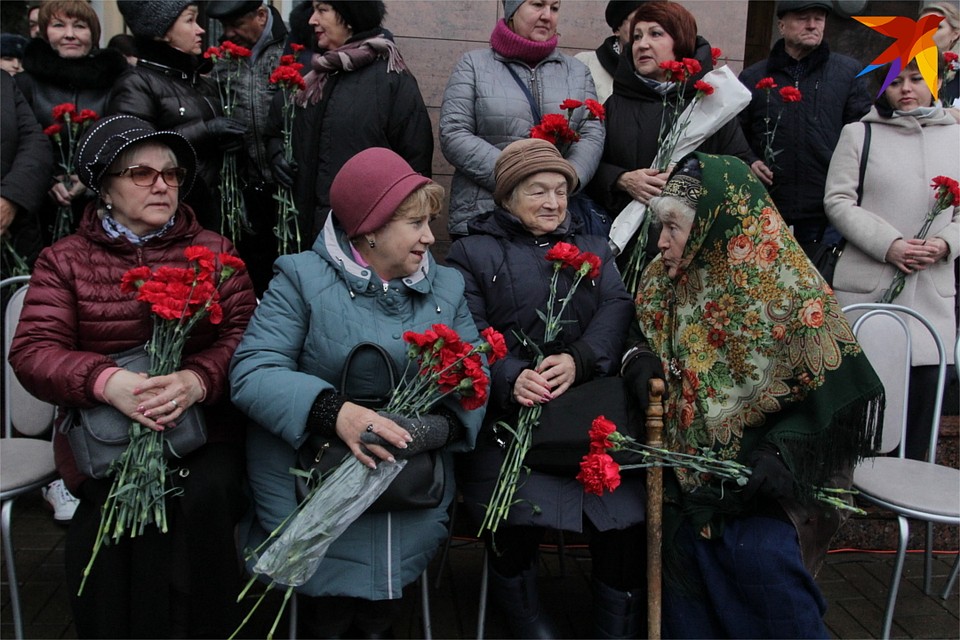 Тверь почтила память погибших сотрудников органов внутренних дел Фото: Виктория ТУШКОВА