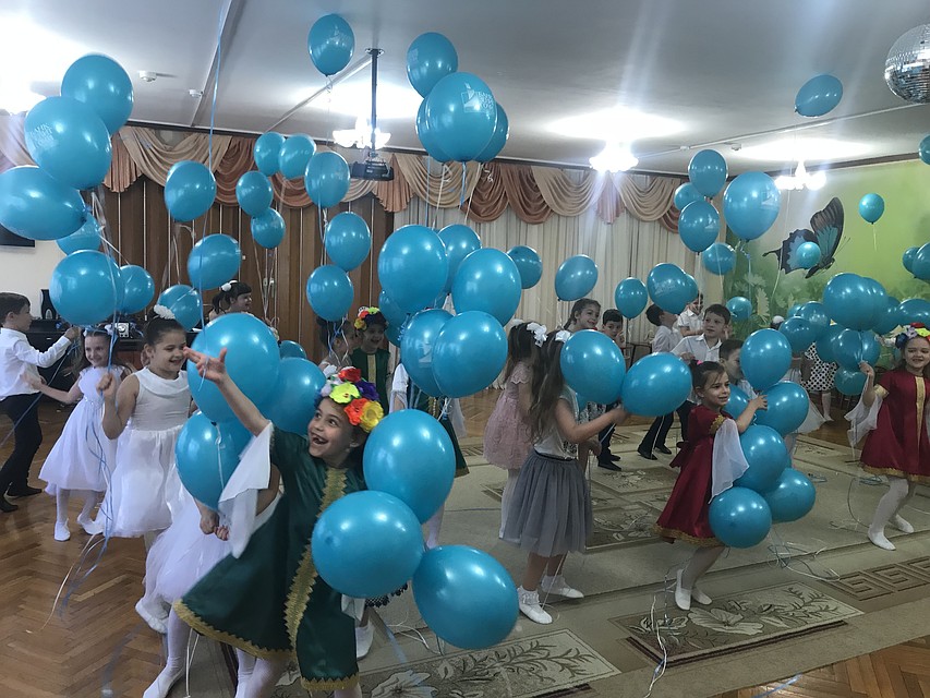 Утренник в честь празднования Дня защиты детей, организованный Банком ЗЕНИТ Сочи в подшефном детском саду "Умка". Фото: пресс-служба АО Банк ЗЕНИТ Сочи.