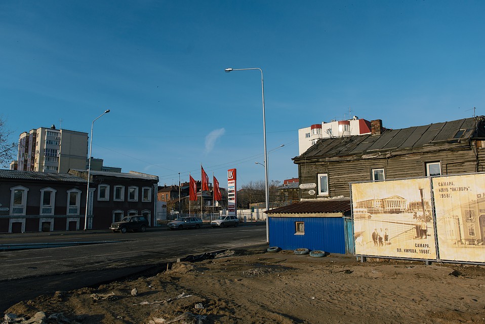 Новая дорога подошла вплотную к дому по ул.Фрунзе,1 Фото: Альберт ДЗЕНЬ