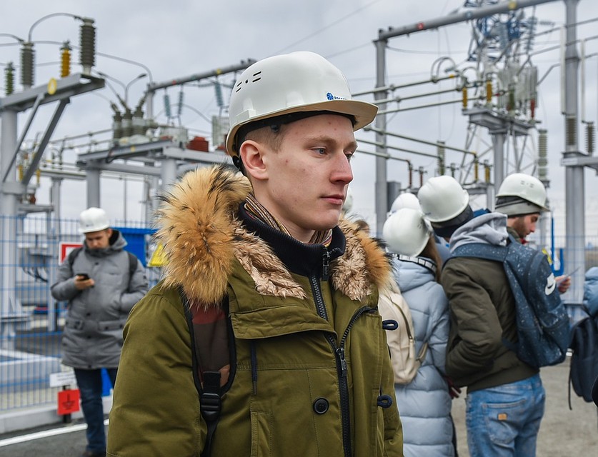 Студент 4 курса Никита Мозжаков планирует разработать свой проект реконструкции одной из устаревших подстанций региона.