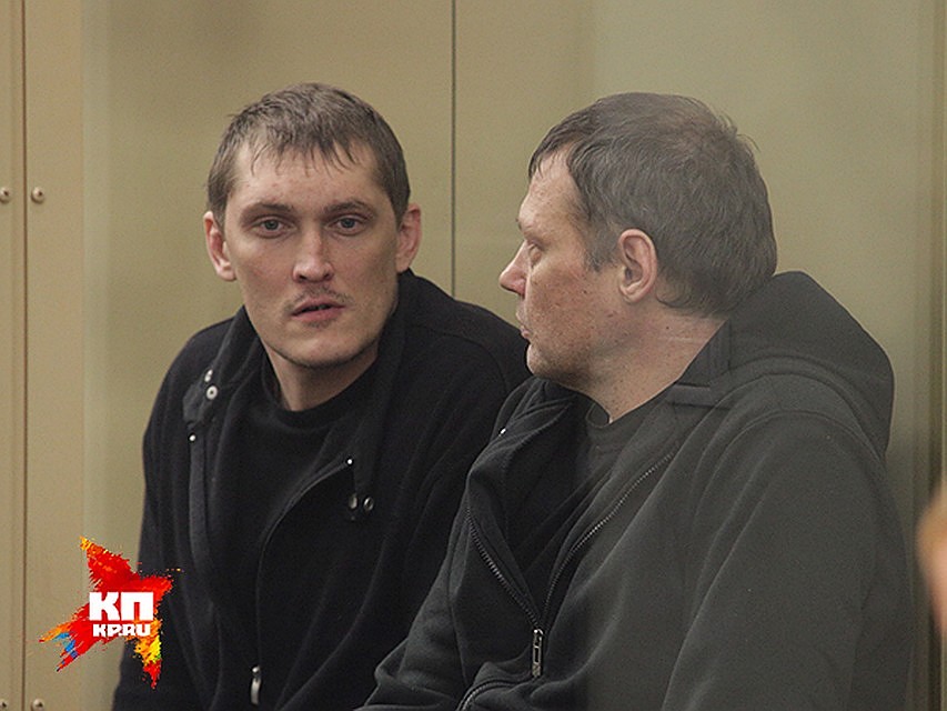 Владимир Алексеев(слева) и Игорь Черных в зале суда