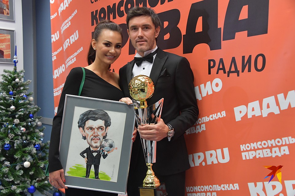 Юрий и Инна Жирковы с традиционными атрибутами премии Фото: Владимир ВЕЛЕНГУРИН