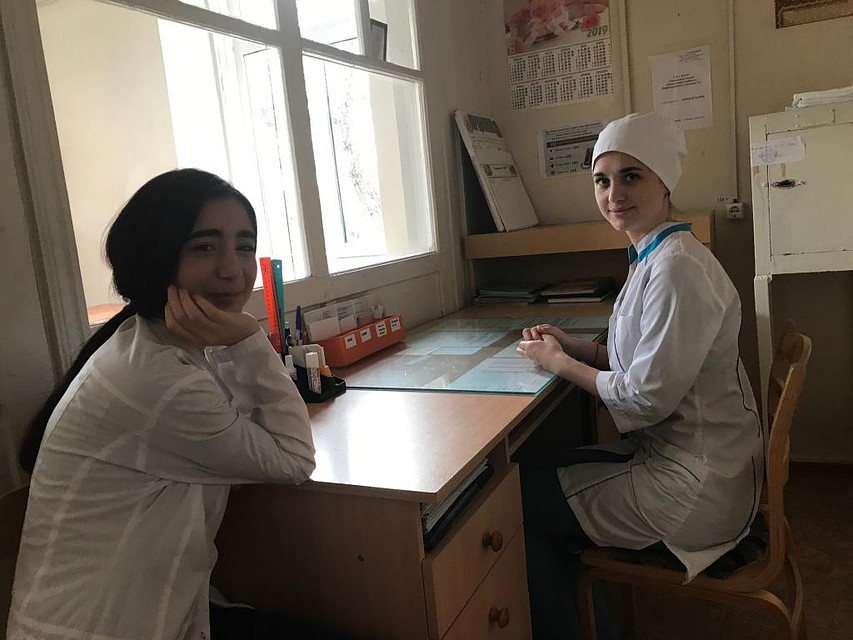 Медперсонал больницы готов помочь каждому пациенту. Фото: РЕДЬКИН Юрий.