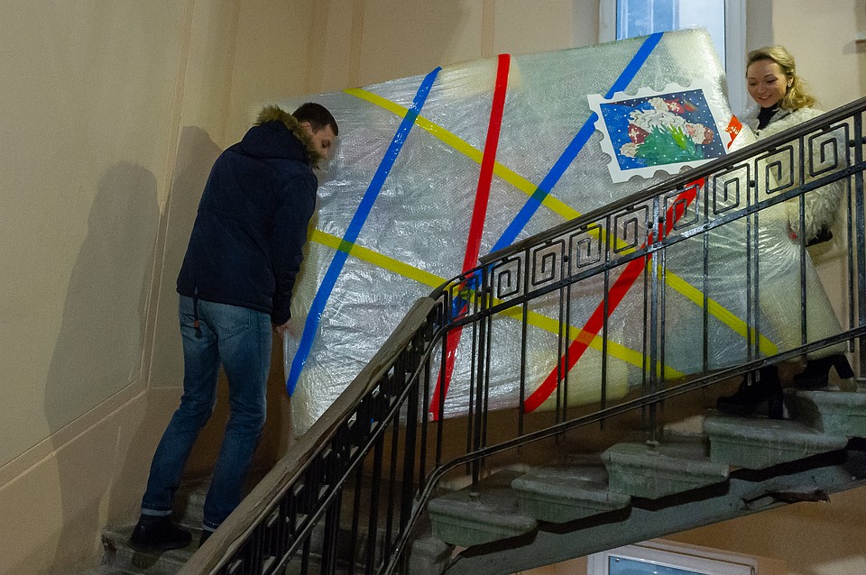 Вес поделки около 30 кг. Фото: Олег ЗОЛОТО