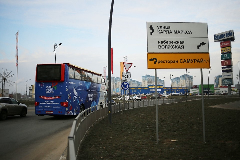 Экскурсии проходят в формате Hop On - Hop Off: когда хочешь садить в автобус, когда хочешь - выходи из него. Фото: Анастасия МАКАРЫЧЕВА