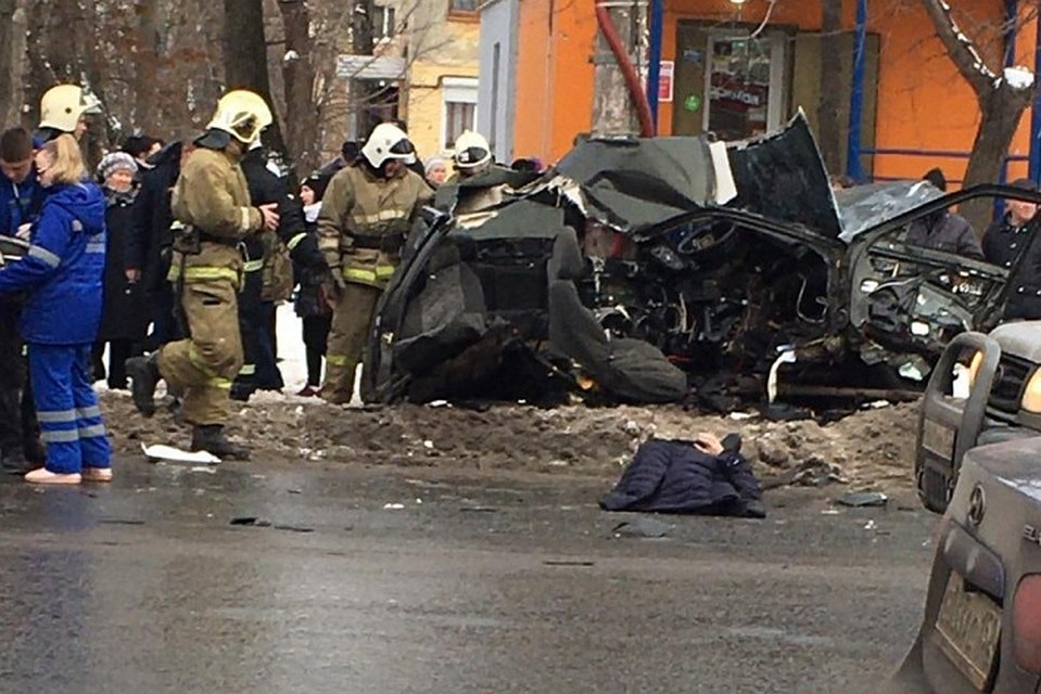 Пассажира легковушки с травмами доставили в больницу. Фото: СОЦСЕТИ