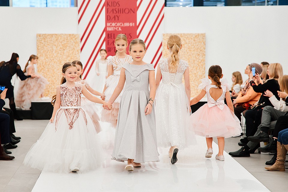 Завершил fashion day показ свадебного салона «Даная».