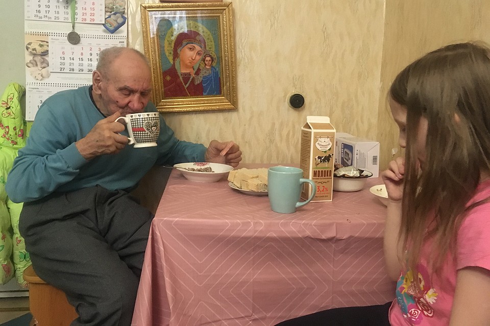 Семейный обед Фото: Андрей МОСКВИЧЕВ