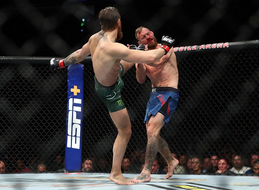 Боец UFC Конор Макгрегор победил на турнире UFC 246 нокаутом в первом раунде американца Дональда Серроне. Поединок продлился всего 40 секунд. Фото: REUTERS