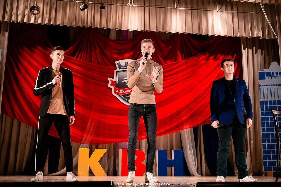Звезды донецкого стендапа Ярослав Донуца, Николай Мезенцев, Андрей Карповский (слева направо) - победители региональных лиг КВН. Фото: ВКонтакте/«+Stand Up»