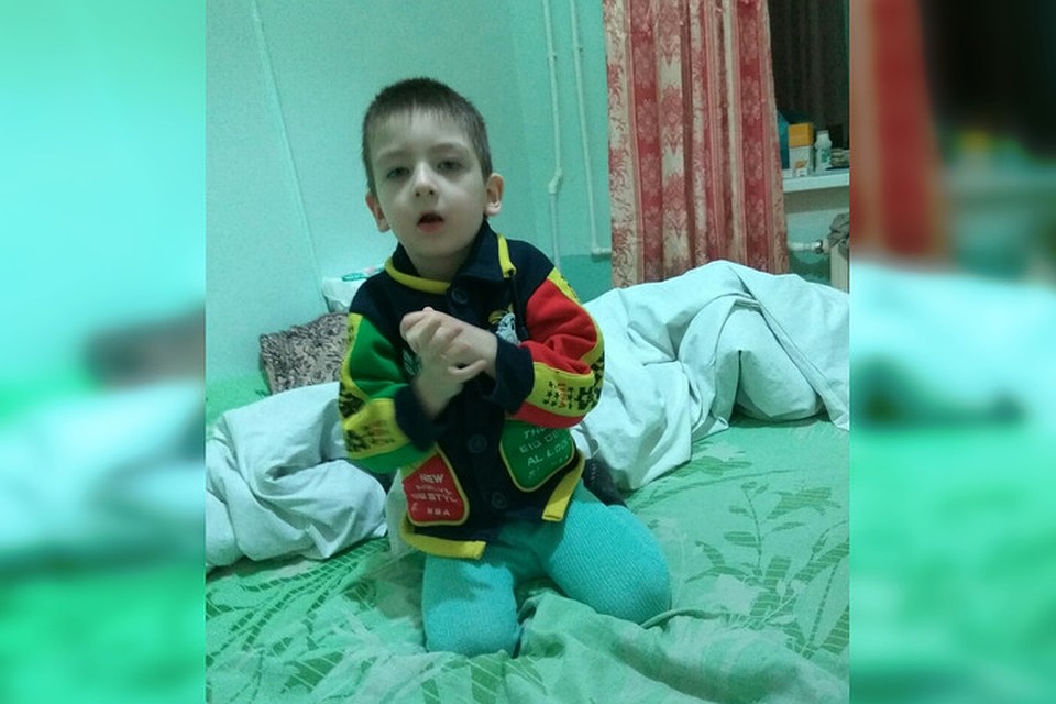 Родители надеются добиться от минздрава жизненно-важных лекарств, но пока они получают только отписки
