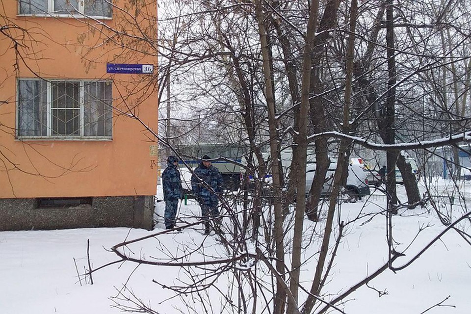 В Нижнем Новгороде штурмуют квартиру мужчины, устроившего взрыв на Светлоярской Фото: Юлия ВАСИЛИШИНА