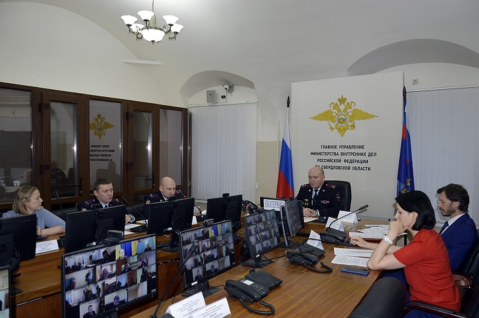 Валерий Горелых уверен, что граждан нужно постоянно информировать о том, как защититься от мошенников. Фото: предоставлено Валерием Горелых