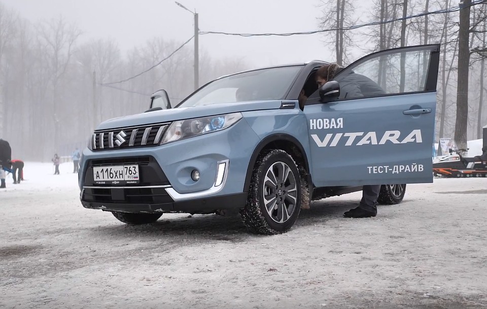 Пока лыжники спешили к финишу можно было прокатиться на автомобилях Suzuki Фото: Игорь МОЧАЛЬНИКОВ