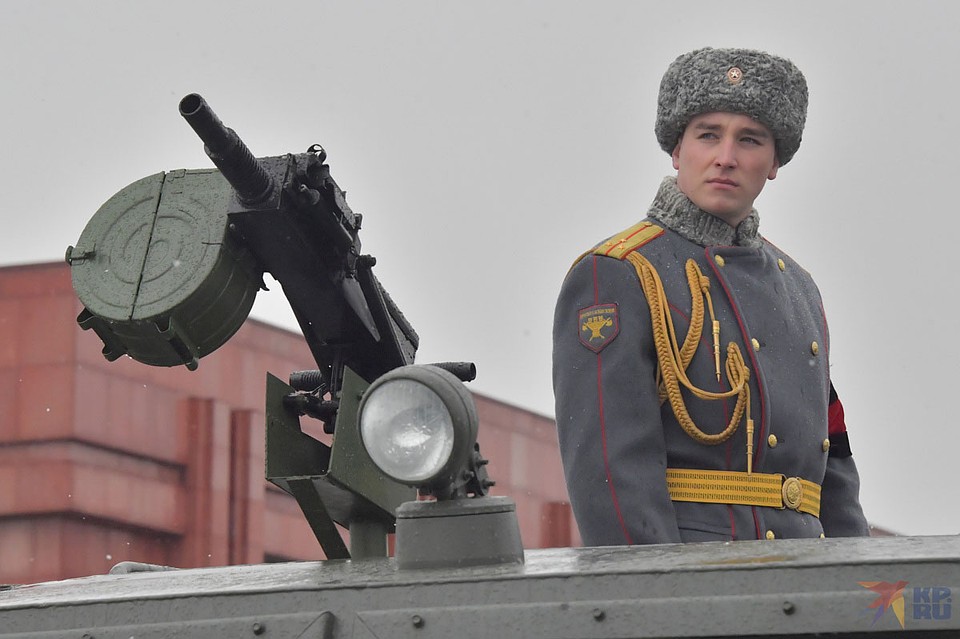 В Москве прошла церемония прощания с маршалом Советского Союза Дмитрием Язовым. Фото: Владимир ВЕЛЕНГУРИН
