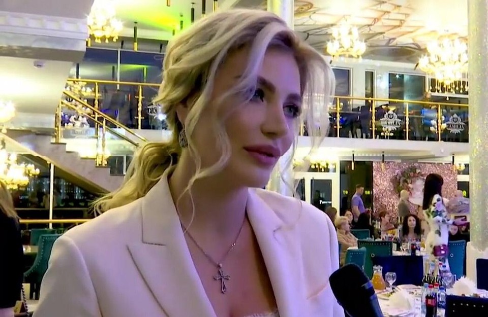 Супруга мэра Новороссийска рассказала, что и сама участвовала в конкурсах красоты неоднократно. Фото: "Официальный Новороссийск"