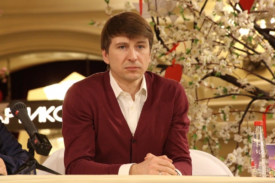 Шоу Авербуха "Чемпионы", где выступал Алексей Ягудин, в Иркутске перенесли на осень Фото: Борис КУДРЯВОВ