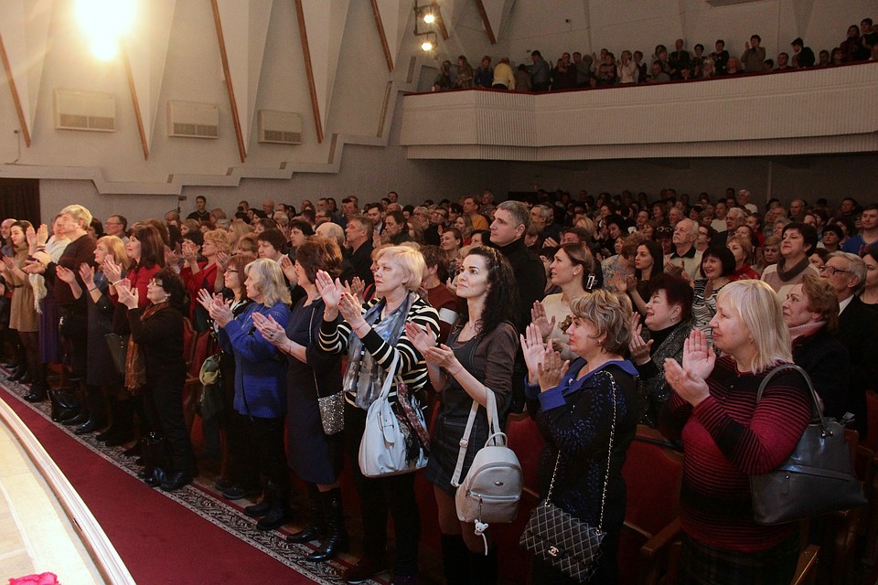 Дончане с удовольствием ходят на концерты филармонии. Фото: filarmonia-donetsk.ru