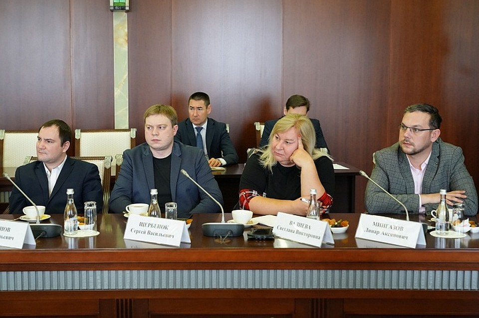 Представители СМИ задавали вопросы не только по борьбе с коронавирусом