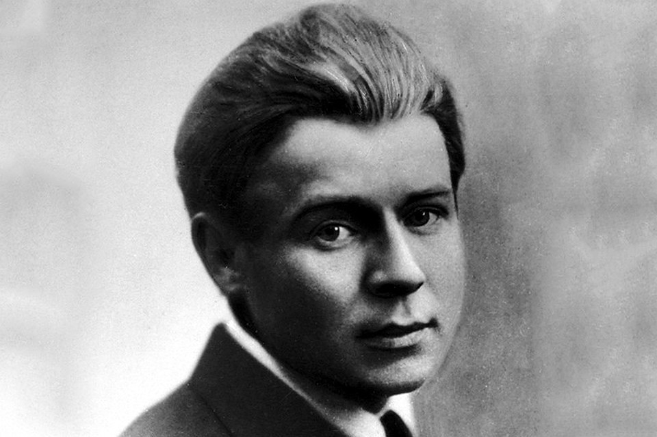 На стихи Есенина написано огромное количество красивых песен. Фото из личного архива поэта.