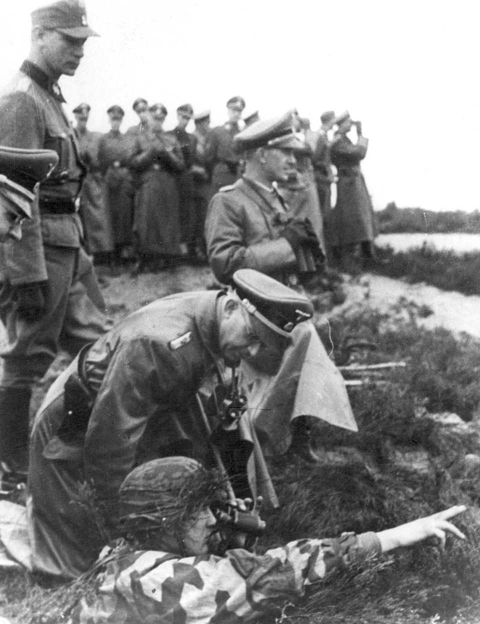 Генрих Гиммлер на позициях дивизиии "Галичина". Фото сделано между 1943-м и 1944-м годами. Фото: audiovis.nac.gov.pl