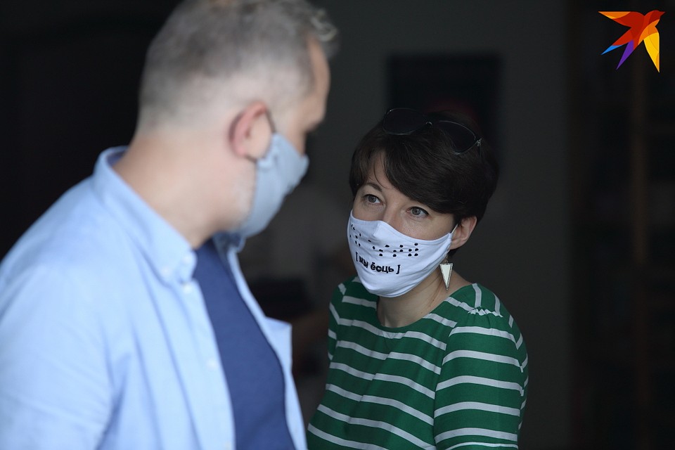 У Бахаревича и его супруги поэтессы и переводчицы Юлии Тимофеевой из-за пандемии сорвалось несколько литературных событий в разных странах. Фото: Святослав ЗОРКИЙ