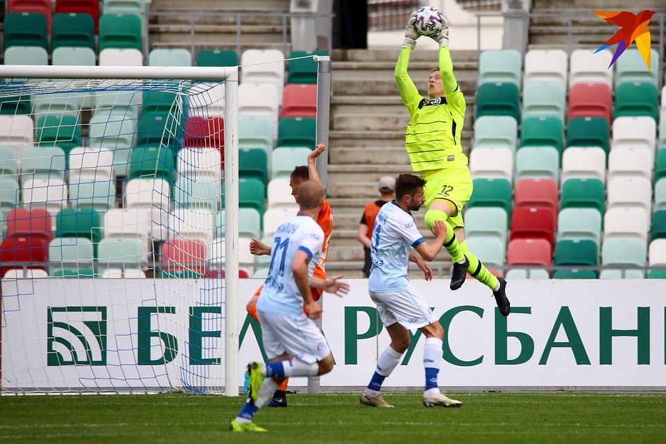 В игре Даниил Шапко. Фото: Святослав ЗОРКИЙ