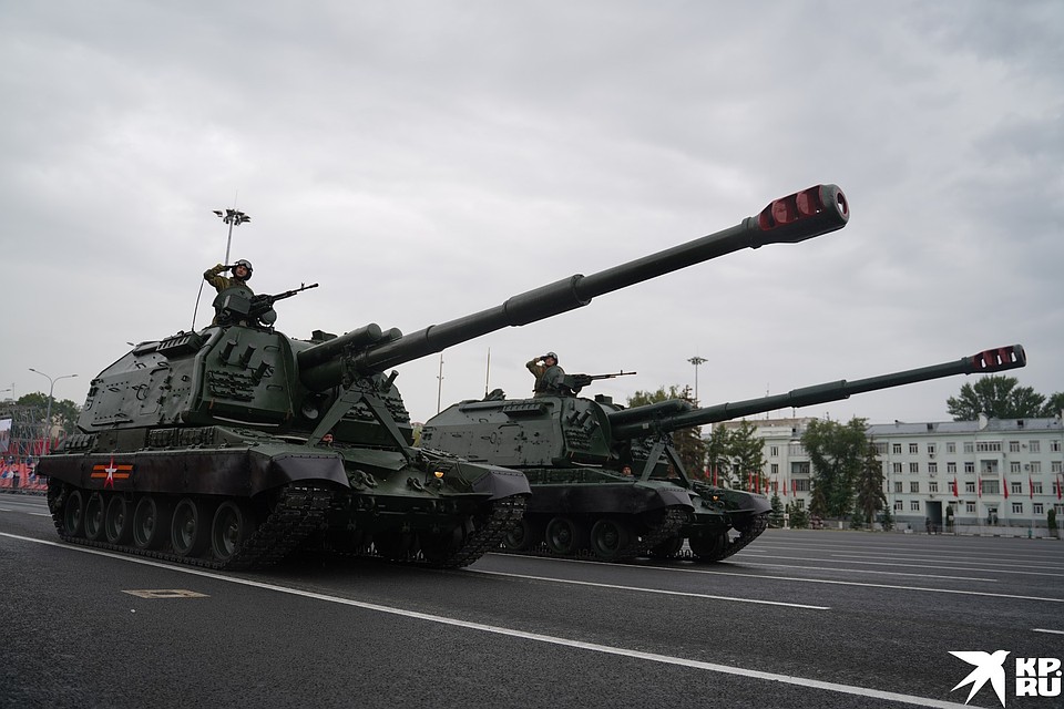 Мста-С - российская 152-мм дивизионная самоходная гаубица, разработка Уральского завода транспортного машиностроения Фото: Светлана МАКОВЕЕВА