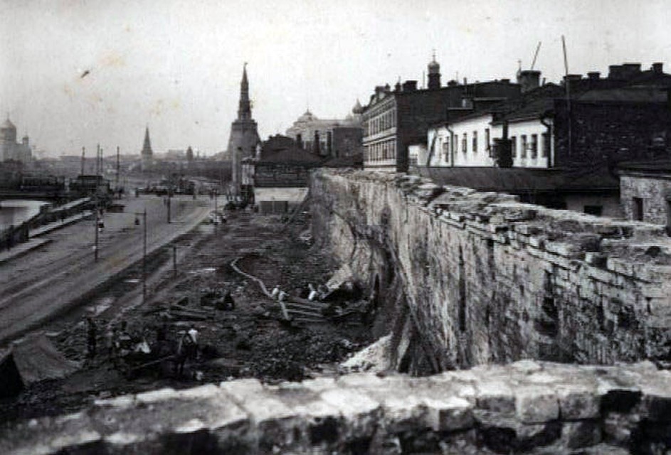 Технические фотографии времен реконструкции Китайгородской стены, 1925-1927 гг. Фото: zaryadyepark.ru